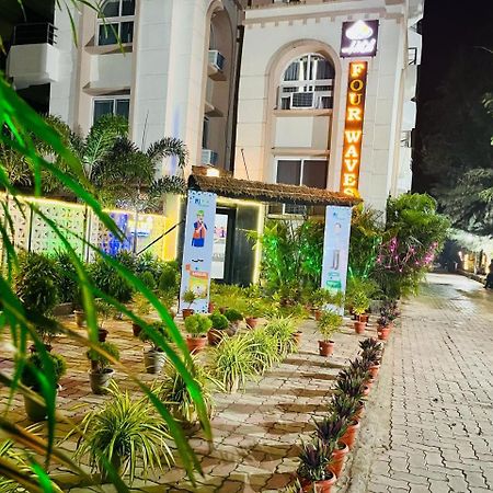 Hotel Four Waves Puri Exterior foto