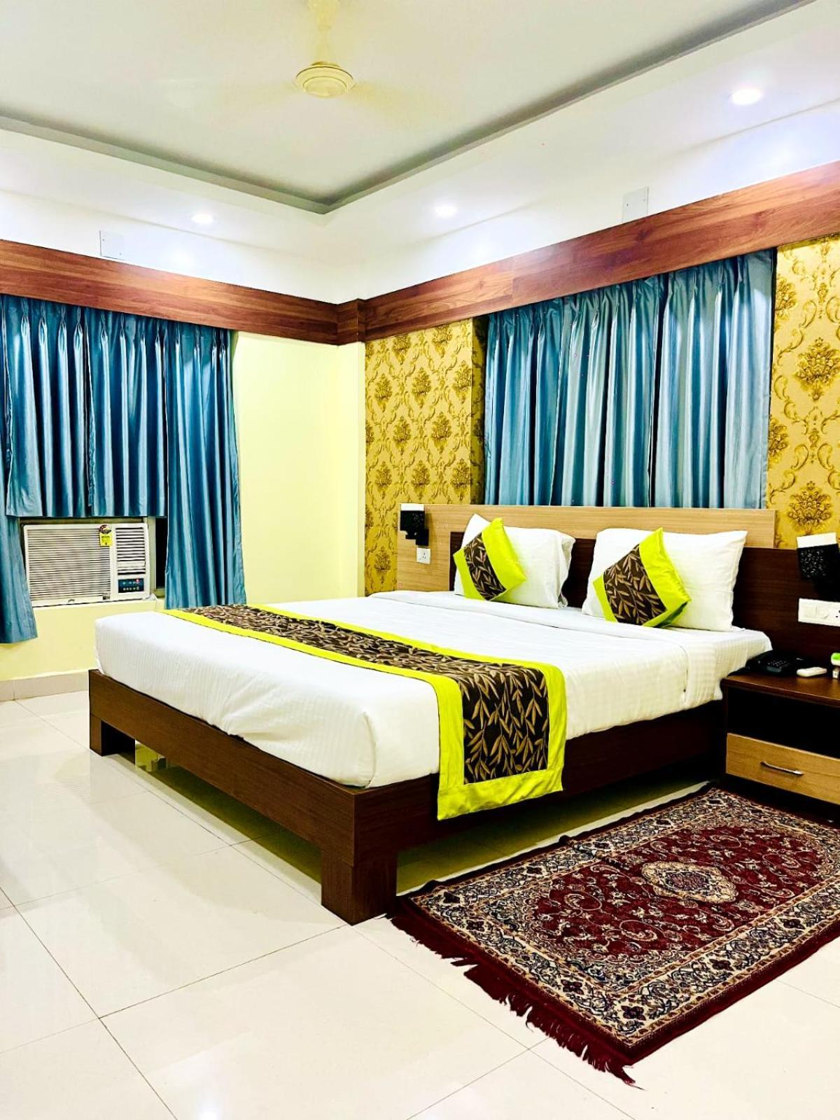 Hotel Four Waves Puri Exterior foto