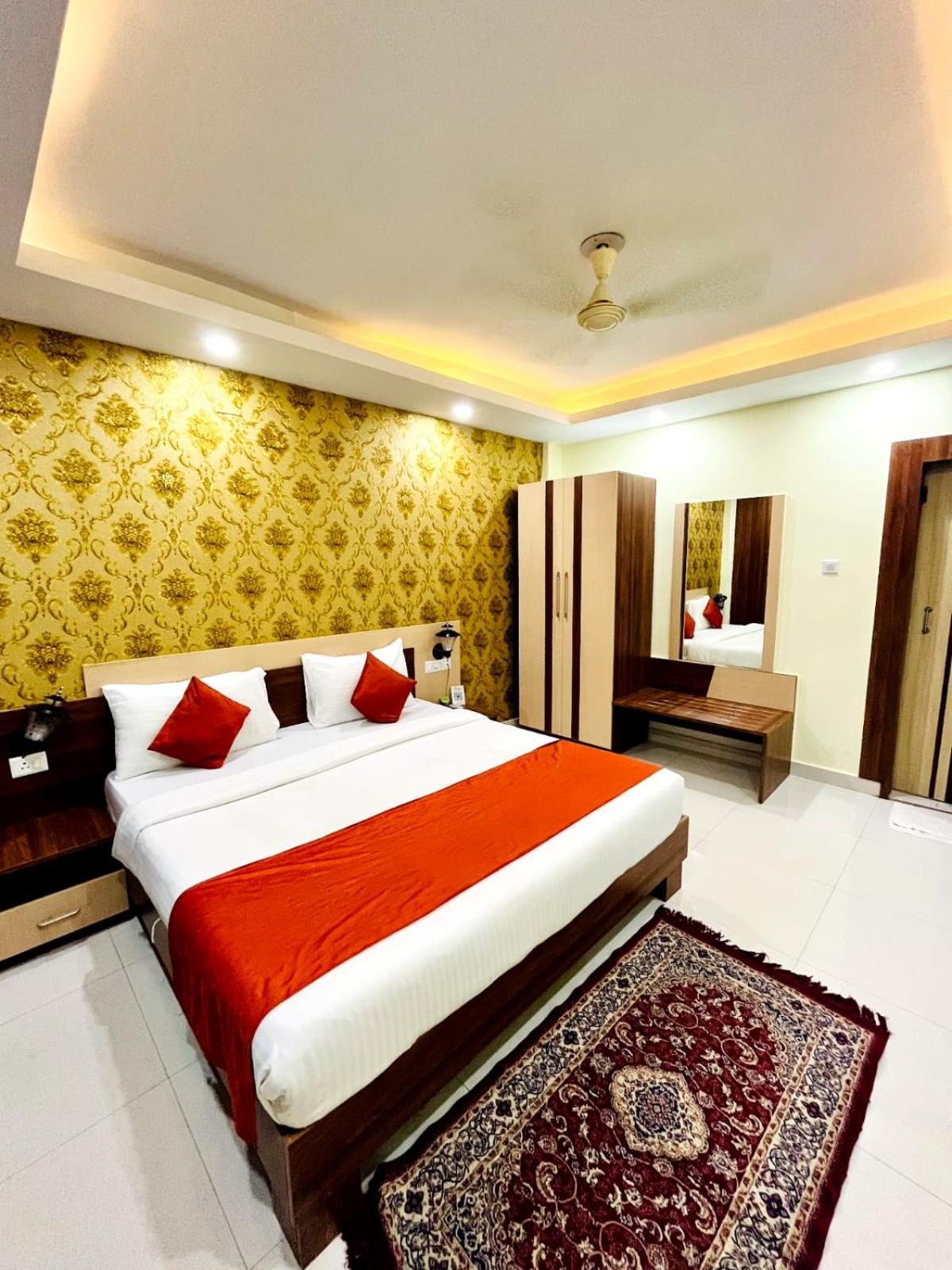 Hotel Four Waves Puri Exterior foto